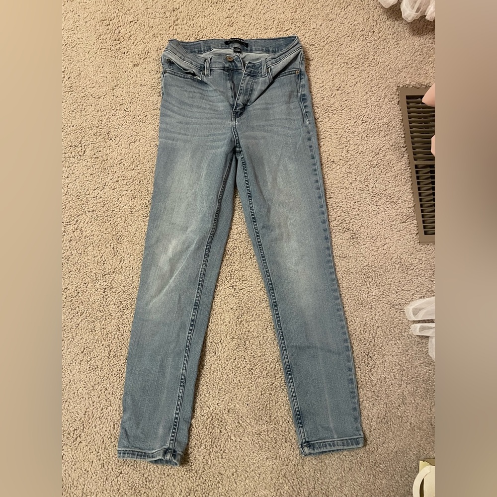 Calvin Klein High-rise Skinny Light Wash Blue Jeans Size 6